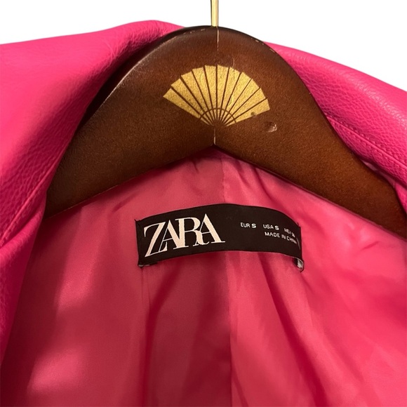 Zara Faux Leather Vest- Fuchsia pink- Size S/ pre-owned in good condition - Picture 4 of 5